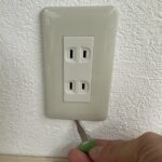 壁コンセントの交換方法　安全・簡単にできるDIY